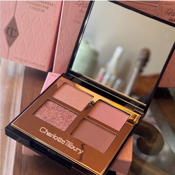 Charlotte Tilbury Eyeshadow Palette - pillow talk - Picture 1 of 3
